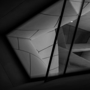 Géométrie Spatiale Suspendue